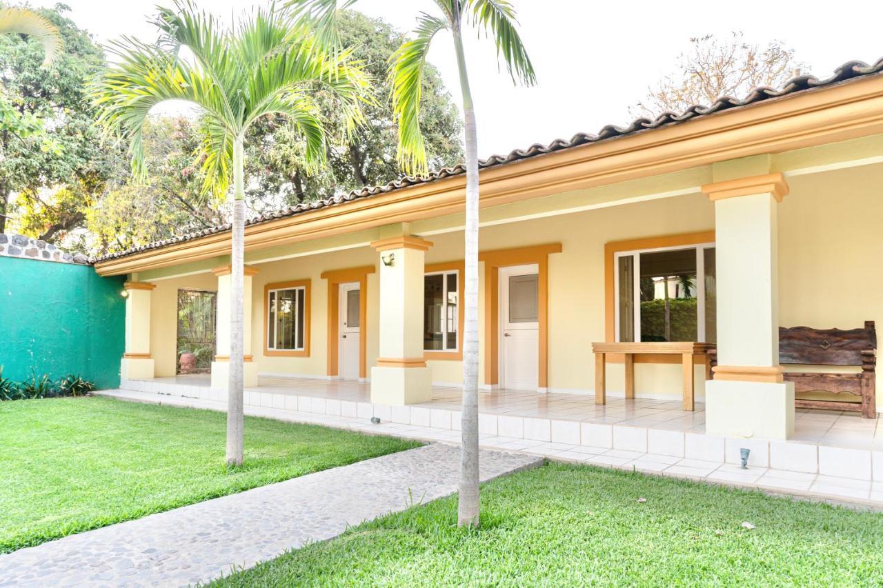 Casa Jardin-Lakeside Boutique Resort By Restavio Ajijic Exterior foto